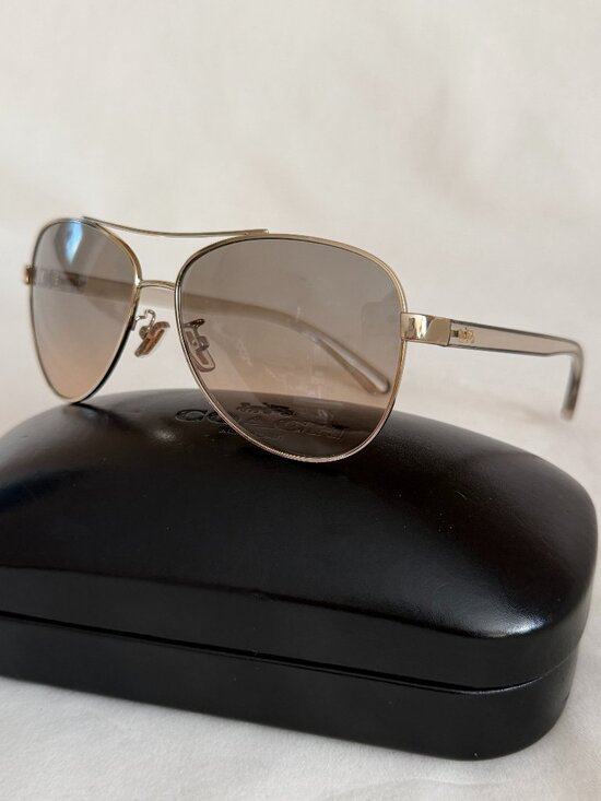 COACH Green Yellow Lens Gold Frame HORSE and CARRIAGE Pilot Sunglasses L1015 main image 10